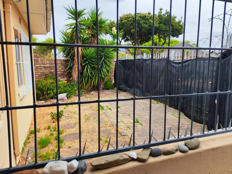 3 Bedroom Property for Sale in Pinati Western Cape